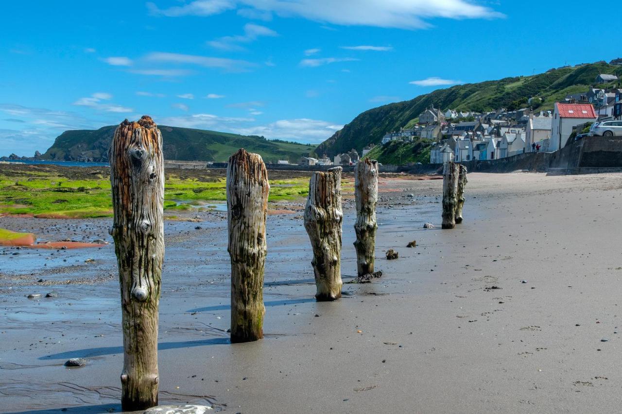 Finest Retreats - Ellie-Jo Cottage Gardenstown Exteriér fotografie